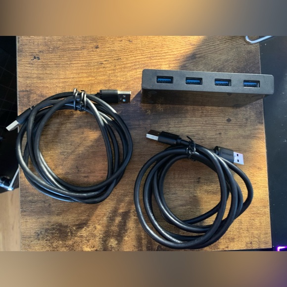 KVM Switcher USB for PC -used - Picture 4 of 6